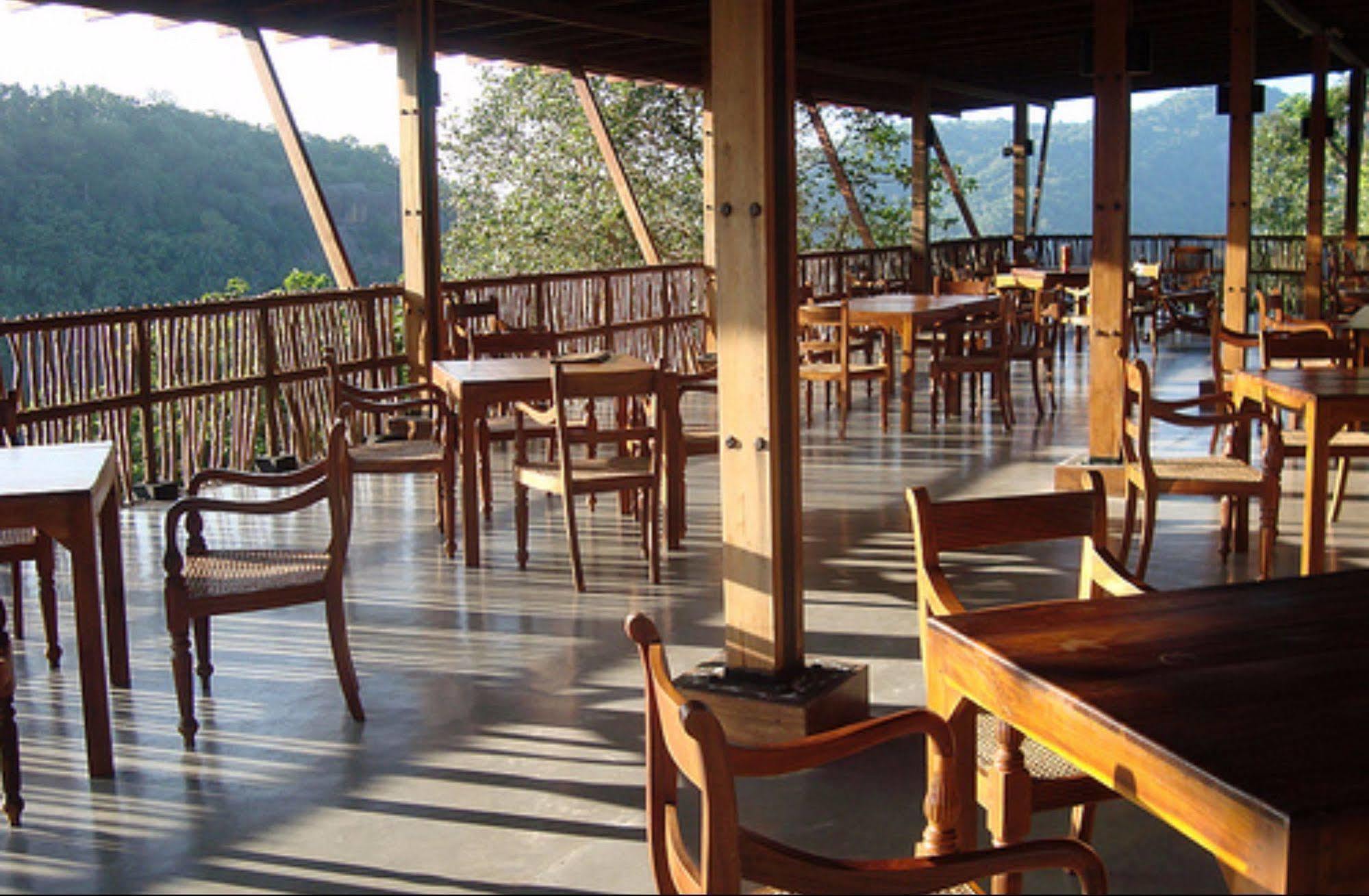 Birds Park Polgahawela Hotel Wadakada Exterior foto